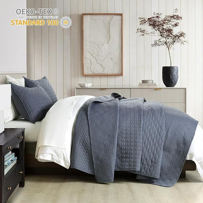 HORIMOTE HOME Steel Blue King Size Quilt Set - Soft Microfiber Bedspread with 2 Shams, Lightweight & All-Season Geometric Coverlet for Cozy Bedding
