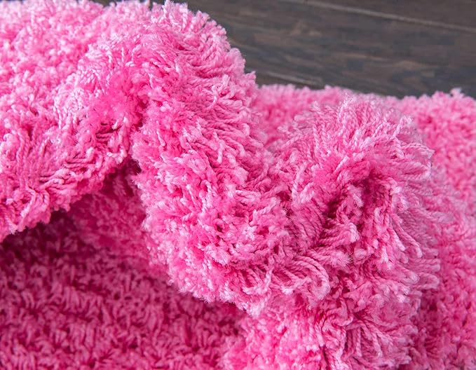 Unique Loom Solid Shag Collection Area Rug (2' x 3' 1" Rectangle, Taffy Pink)