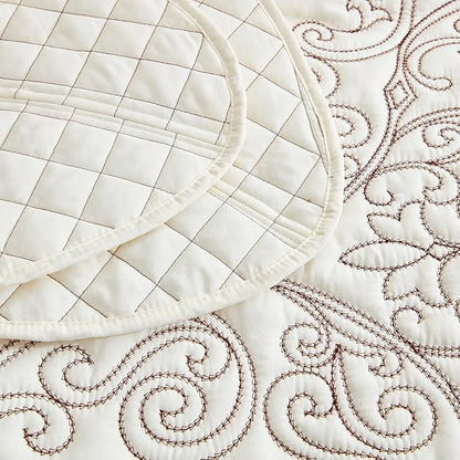 CHIXIN Oversized King Bedspread 128x120 Extra Wide - Lightweight Bedding Cover - Beautiful Stitching - 5 Piece Reversible Bedspread - Luxury Damask Paisley Pattern (King/Cal King, Ivory)