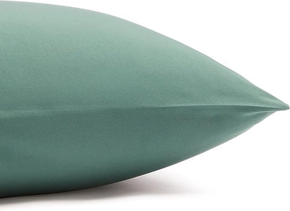 Amazon Basics Lightweight Super Soft, Wrinkle-Free Easy Care Breathable Microfiber 4-Piece Bed Sheet Set with 14-Inch Deep Pockets, Full, Emerald Green, Solid