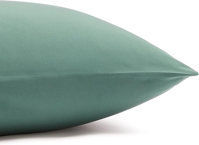 Amazon Basics Lightweight Super Soft Easy Care Wrinkle Free Microfiber 3 Piece Bed Sheet Set with 14-Inch Deep Pockets, Twin, Emerald Green, Solid, Kids, Men & Women Bedding