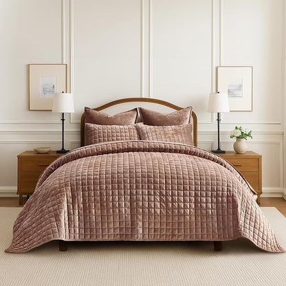 RECYCO Luxury Velvet Quilt Queen Size Bedding Set, Ultra Soft Velvet Comforter Set, Lightweight Quilted Channel Box Stitch Oversized Bedspread Coverlet for All Season, with 2 Shams, Terracotta Clay