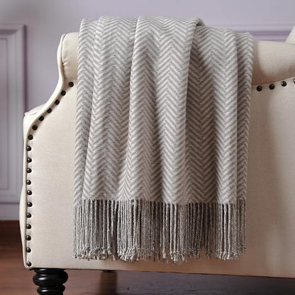 CUDDLE DREAMS Silk Throw Blanket with Hand-Knotted Fringe, Natural, Soft & Breathable (Herringbone Gray)