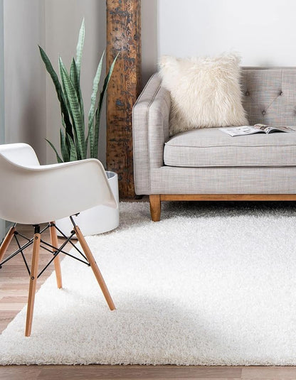 Unique Loom Solid Shag Collection Area Rug (3' 3" Square, Snow White)