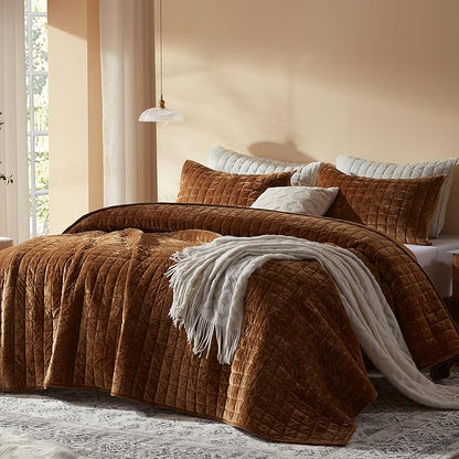 LEAONME Velvet Quilt Oversized California King-120''x120'', Lightweight Caramel Velvet Comforter Set with 2 Pillow Shams, Oversized Bedspread Coverlet Quilted Bedding Set for All Season