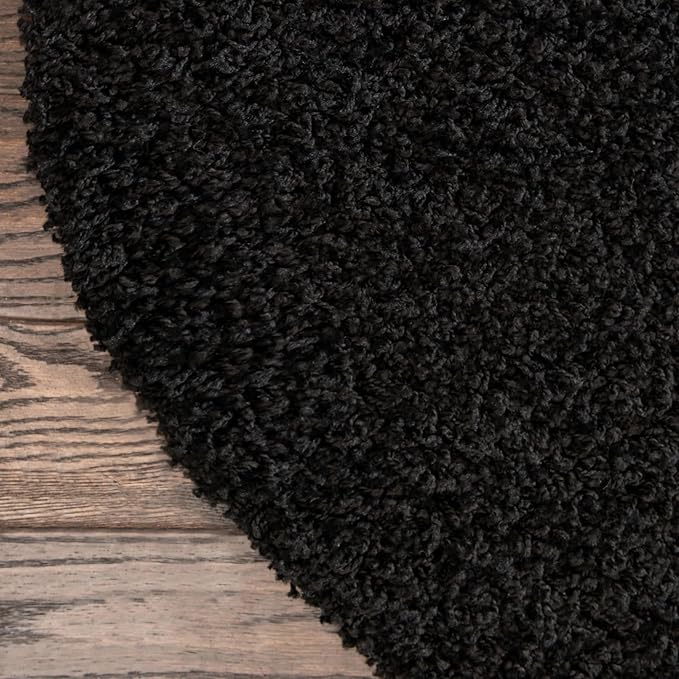 Unique Loom Solid Shag Collection Area Rug (6' 1" Round, Jet Black)