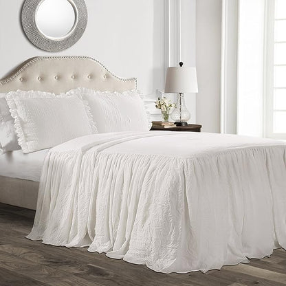 Lush Decor Ruffle Skirt Bedspread Set - 3-Piece Luxurious Farmhouse Bedding - Elegant Ruffle Detail - Timeless Style - Soft Lightweight Sheets - Full, White