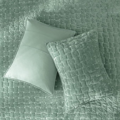 Powdion Velvet Quilt King Size, Oversized Bedspread Coverlet Quilted Bedding Set, Lightweight Velvet Comforter Set Luxury Coverlet Set for All Season with 2 Pillow Shams, 96x106 Aqua Green