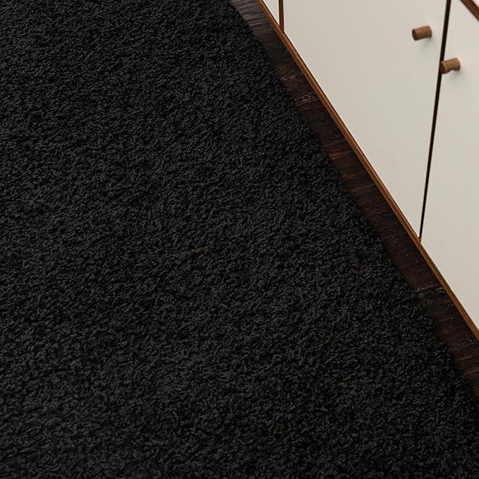 Unique Loom Solid Shag Collection Area Rug (7' 10" x 10' Oval, Jet Black)