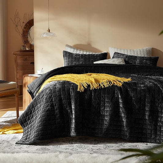 LEAONME Velvet Quilt Oversized California King-120''x120'', Lightweight Black Velvet Comforter Set with 2 Pillow Shams, Oversized Bedspread Coverlet Quilted Bedding Set for All Season