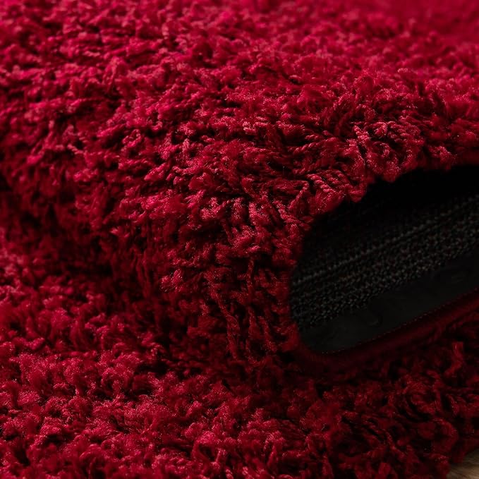 Unique Loom Solid Shag Collection Area Rug (4' 1" Round, Cherry Red)