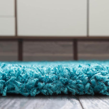 Unique Loom Solid Shag Collection Area Rug (7' 1" Round, Turquoise)