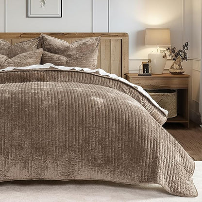 EVERGRACE Velvet Quilt Set King Size, Luxurious Soft Striped Channel Bedding Set, Lightweight Velvet Comforter for All Season, Oversized Bedspread Coverlet with 2 Matching Shams, Mocha Brown