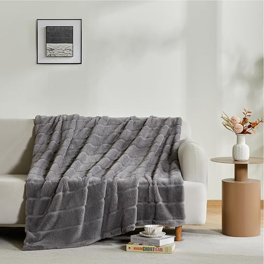 Sophia & William Throw Blanket for Couch Sofa(50x60 Inches) - Faux Fur Throw Soft Cozy, Gifts for Women, Grey