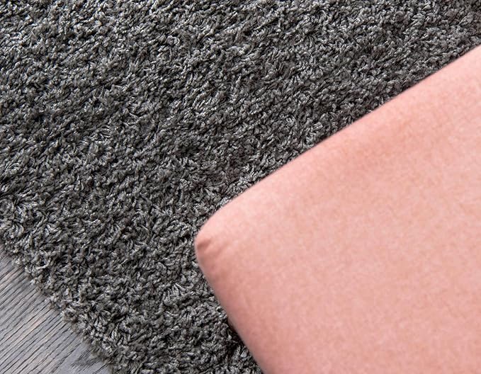 Unique Loom Solid Shag Collection Area Rug (2' 6" x 16' 5" Runner, Graphite Gray)
