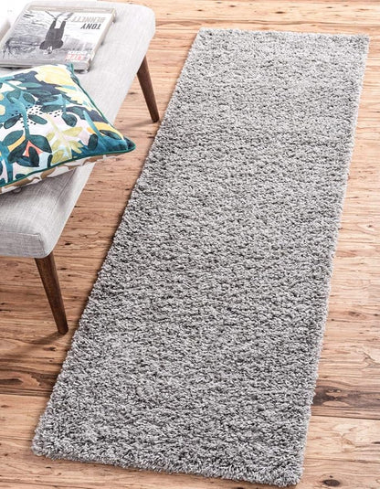 Unique Loom Solid Shag Collection Area Rug (2' 6" x 10' Runner, Cloud Gray)