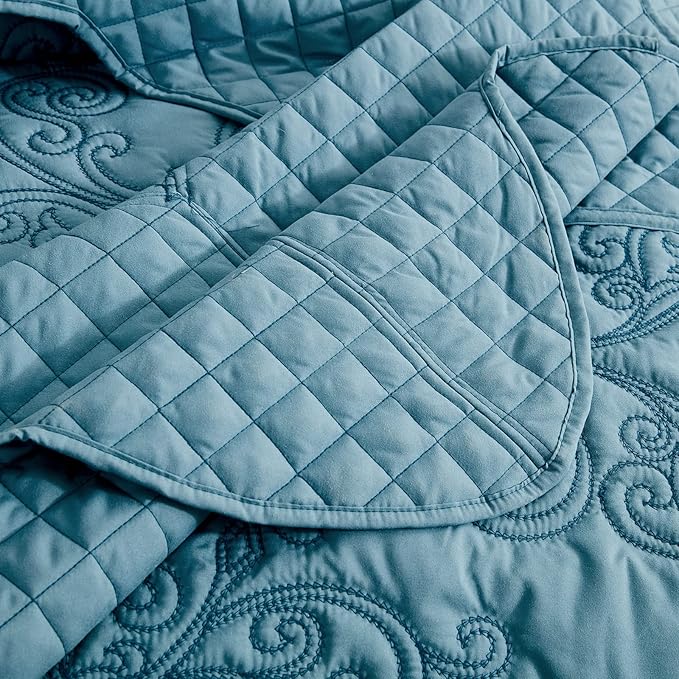 CHIXIN Bedspread Coverlet Quilt Set Full Size - Lightweight Bedding Cover - Beautiful Stitching - 5 Piece Reversible Bedspread - Luxury Damask Paisley Pattern (Full, Lagoon)
