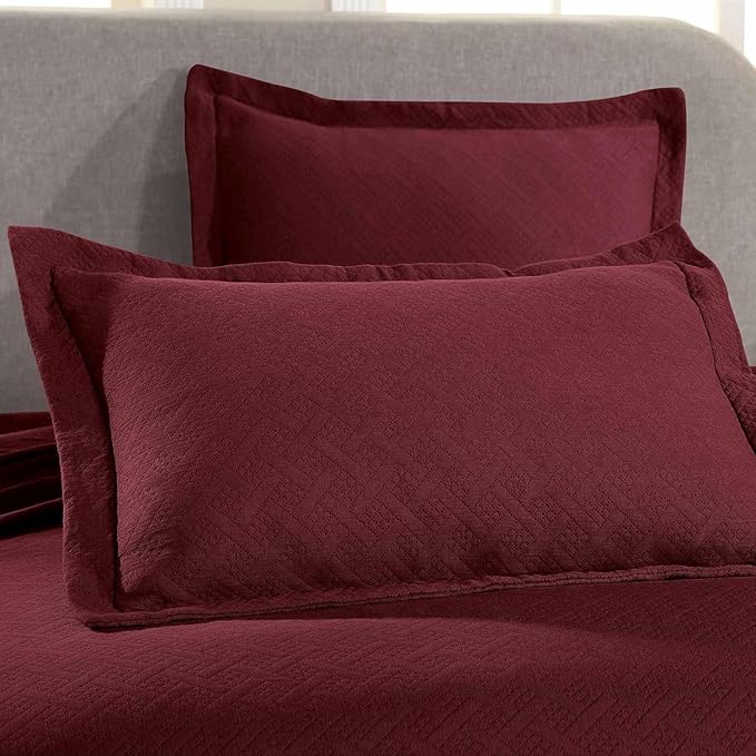 Superior 100% Cotton Basket Weave Bedspread with Shams, All-Season Premium Cotton Matelasse Jacquard Bedding, Quilted-Look Geometric Basket, Queen, Garnet