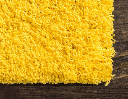 Unique Loom Solid Shag Collection Area Rug (4' 1" x 6' 1" Rectangle, Tuscan Sun Yellow)