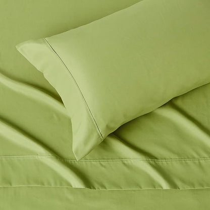 Amazon Basics Lightweight Super Soft Easy Care Wrinkle Free Microfiber 3 Piece Bed Sheet Set with 14-Inch Deep Pockets, Twin, Oliver Light, Solid, Kids, Men & Women Bedding