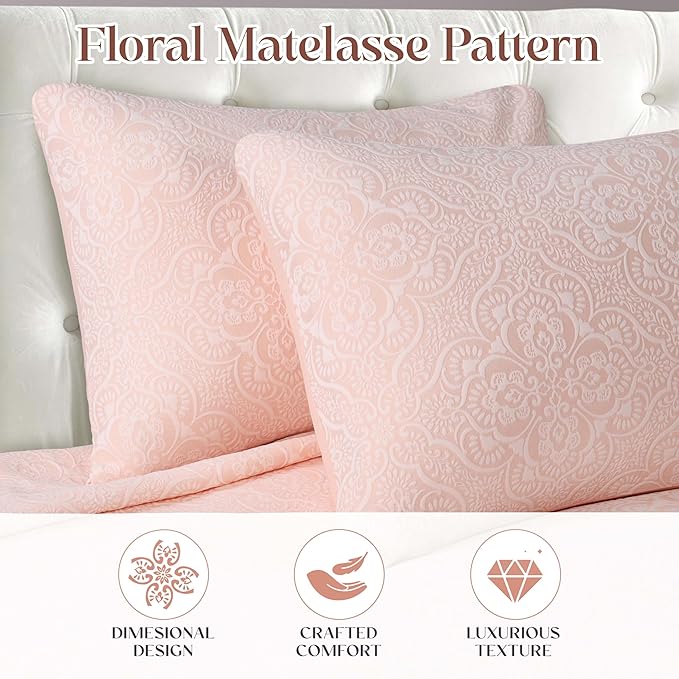 Superior 3 Piece Bedspread Set, Home Bed Decor, Decorative Bed Spread, 2 Pillow Shams, Medium Weight Blanket, Floral Matelasse Coverlet, Bedding Essentials, Enzy Collection, California King, Peach