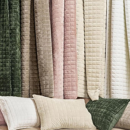RECYCO Luxury Velvet Quilt King Size Bedding Set, Ultra Soft Velvet Comforter Set, Lightweight Quilted Channel Box Stitch Oversized Bedspread Coverlet for All Season, with 2 Shams, Natural Tan
