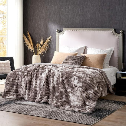 Cozy Bliss Faux Fur Throw Blanket for Couch, Cozy Warm Plush Striped Blanket for Sofa Bedroom Living Room, 60 * 80 Inches Tie-dye Grey