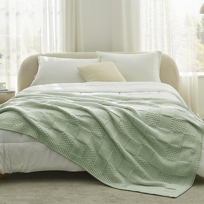 Amélie Home Checkered Chenille Knit Throw Blanket for Couch, Classic Texture Decorative Soft Blanket for Sofa, Chair & Bedroom, 50"x60", Sage Green