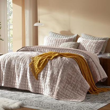 LEAONME Velvet Quilt Full/Queen Size-90''x98'', Lightweight Dusty Pink Comforter Set with 2 Pillow Shams, Soft Bedspread Coverlet Quilted Bedding Set for All Season