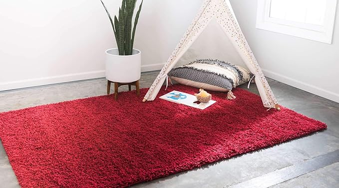 Unique Loom Solid Shag Collection Area Rug (3' 3" x 5' 3" Rectangle, Cherry Red)