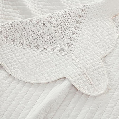 MarCielo 100% Cotton Quilt Set White Lightweight Bedspread with Scalloped Edge, Farmhouse Vintage Bedding, All Season Use(TC Off-White,King (112"x102"))