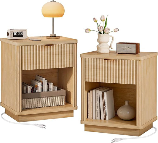 LYNCOHOME Fluted Nightstand Set of 2 with Charging Station, Bedside Table for Bedroom with 1 Drawer Storage, Night Stand for Bedroom（Natural）