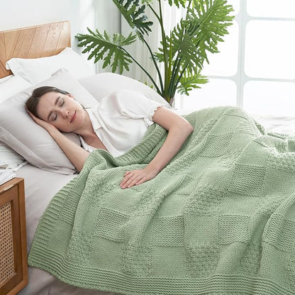 Amélie Home Checkered Chenille Knit Throw Blanket for Couch, Classic Texture Decorative Soft Blanket for Sofa, Chair & Bedroom, 50"x60", Sage Green
