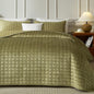 Powdion Velvet Quilt Queen,Luxury Olive Green Quilt Comforter Queen Size 3 Pieces Soft Cozy Oversized Bedspreads Coverlet for All Seasons with 2 Pillow Shams,90x90 Shabby Chic Green Quilt Set