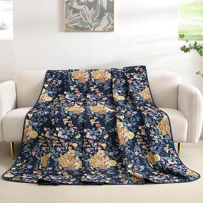 WONGS BEDDING Quilt King Size, Navy Blue Quilt Bedding Set with 2 Pillowcases, Botanical Quilt for King Bed, Soft Microfiber Lightweight Coverlet Bedspread for All Season (110"×90", 3 Pieces)