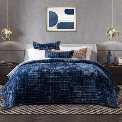 RECYCO Luxury Velvet Quilt Set Twin/Twin XL Size, Lightweight Velvet Comforter Set, Oversized Bedspread Coverlet Quilted Bedding Set, with 1 Matching Pillow Sham, for All Season, Navy Blue