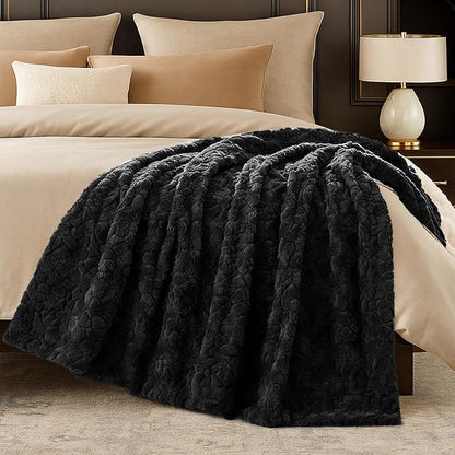 Cozy Bliss Faux Fur Throw Blanket for Couch, Fuzzy Soft Plush Thick Warm Fluffy Reversible Wave Textured Blanket for Sofa Bedroom Living Room, 55 * 70 Inches Black