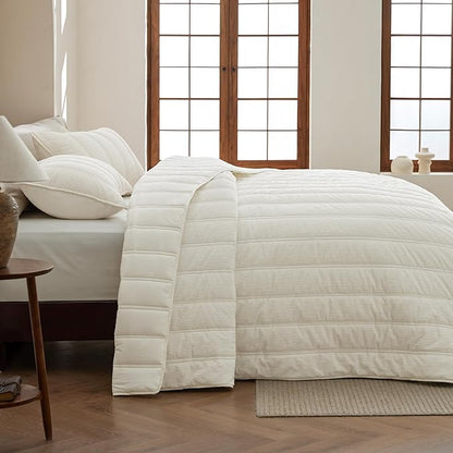 Bedsure Luxury Velvet King Size Quilt - Lightweight Velvet King Comforter Set, Oversized Corduroy Bedspread Coverlet Winter Bedding Set, Pet-Friendly, Tear-Resistant, Ultra-Soft, 106"x96", Ivory