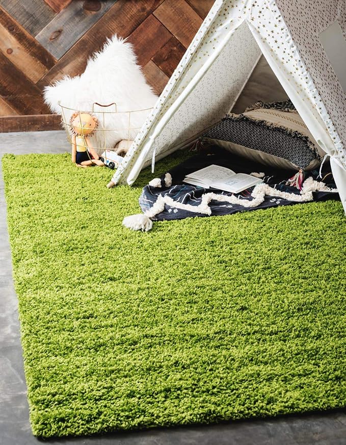 Unique Loom Solid Shag Collection Area Rug (10' x 13' Rectangle, Grass Green)
