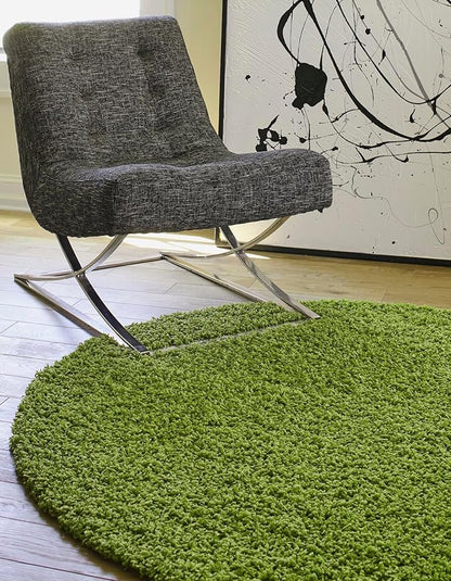 Unique Loom Solid Shag Collection Area Rug (5' 3" Round, Grass Green)