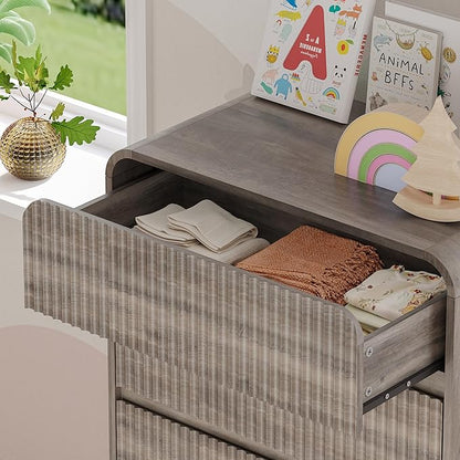 Tall Dresser for Bedroom with 5 Drawers, Fluted Chest of Drawers with Round Curved Corner, Hidden Handles, Modern Wood Storage Organizer for Bedroom, Nursery, Living Room