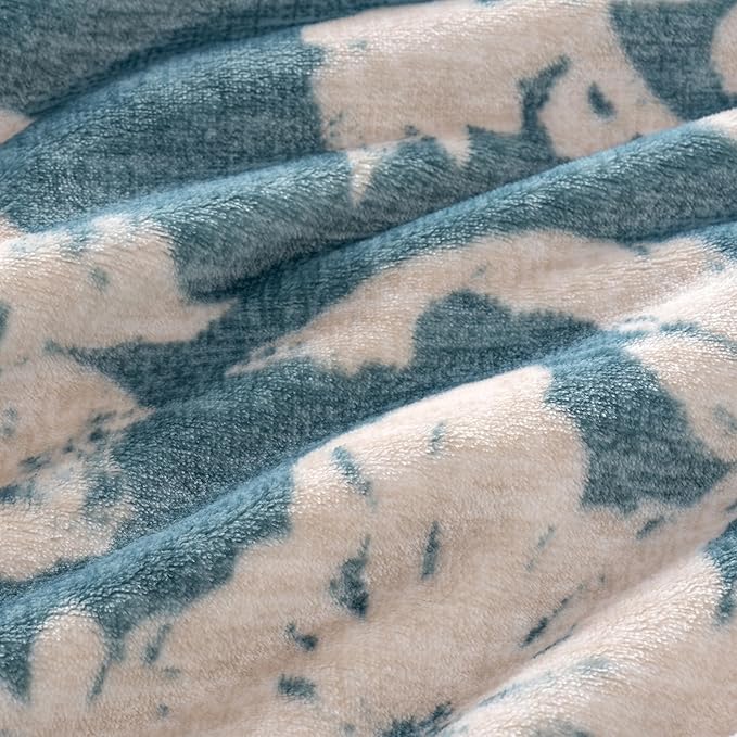 Luxury Printed Fleece Warm Blanket, Soft Lightweight Velvety Plush Throw for Couch and Bed, Cozy Comfy for All Seasons(Blue Floral Silhouette, 108×90 Inches)