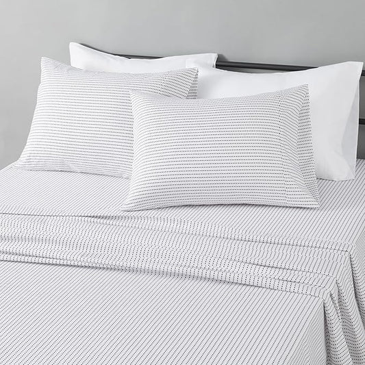 Amazon Basics Lightweight Microfiber 4-Piece Bed Sheet Set, Plum, Printed, Queen