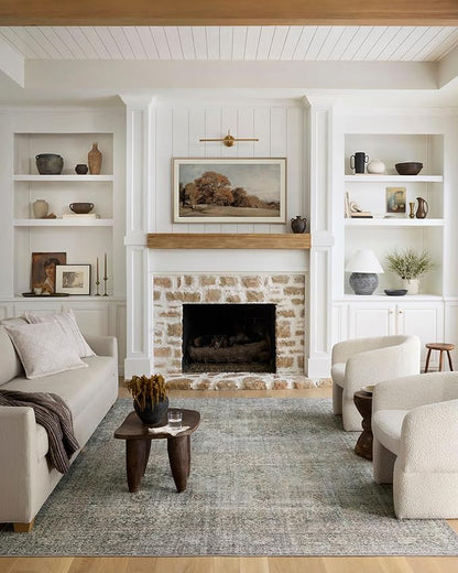 Loloi Chris Loves Julia Jules Collection JUL-08 Emerald/Antique Ivory 2'-0'' x 5'-0'', .13" Pile Height, Accent Rug