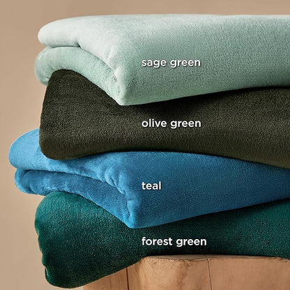 Bedsure GentleSoft Fleece Throw Blanket Forest Green - 300GSM Blankets for Couch, Sofa, Bed, Soft Lightweight Plush Cozy Throws for Toddlers, 50x60 inches