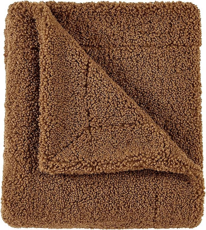 HiEnd Accents Teddy Throw Blanket, 60x90 inch, Umber, Oversized Boucle Throw Blanket, Soft Cozy Classic Chic Casual Heavy Blanket, Modern Rustic Plush Comfy Warm Blanket for Bed, Sofa