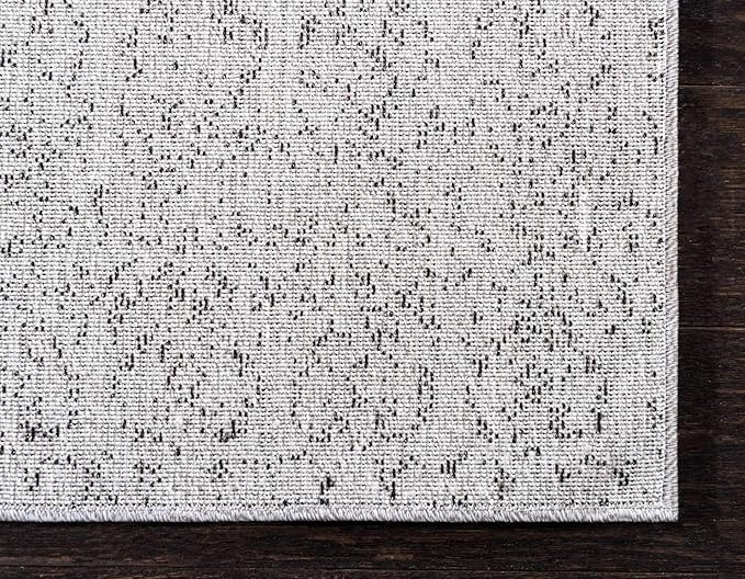 Unique Loom Del Mar Collection Area Rug - Jennifer (4' 1" x 6' 1" Rectangle, Gray/ Black)