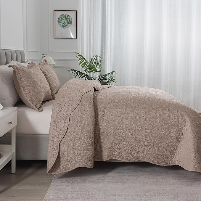 HoneiLife Queen Quilt Bedding Set - Microfiber Quilt Sets for Queen Bed, 3-Piece Lightweight Bedspreads,Reversible Coverlets Rustic Bedlinen Sets, Floral Bedding Set All Season Quilts-Dark Khaki