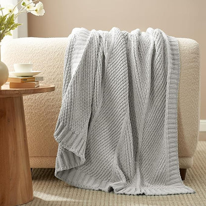 Amélie Home Chevron Chenille Knit Throw Blanket for Couch, Cozy Texture Decorative Soft Blanket for Sofa & Chair, 60"x80", Light Grey