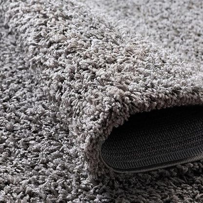 Unique Loom Solid Shag Collection Area Rug (5' 3" Round, Cloud Gray)